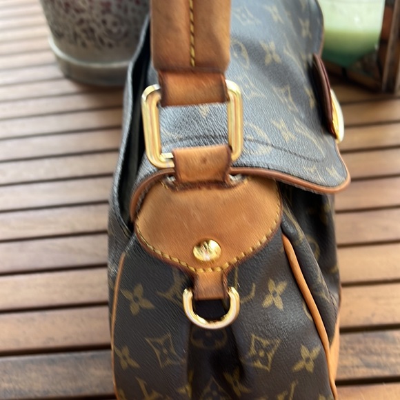 Louis Vuitton Monogram Canvas Beverly MM Bag - Picture 5 of 15